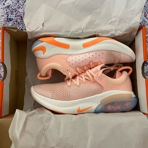 WMNS NIKE Joyride Run